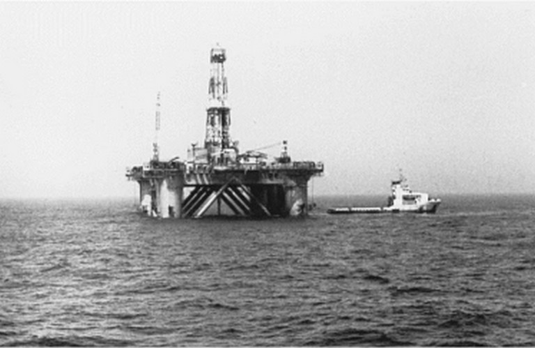 canada-sinking-of-oil-platform-february-1982