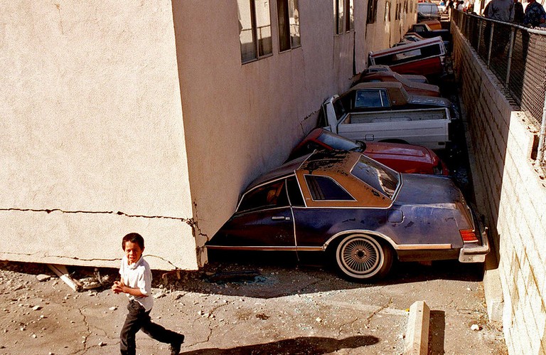 northridge-california-earthquake-january-1994-1